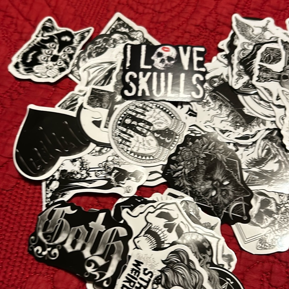 Set of 100 goth stickers 👑$6 if purchased with another item